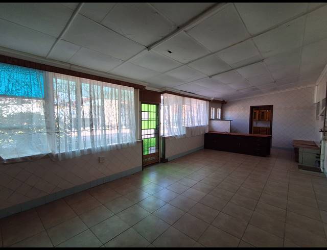4 BEDROOM FREESTANDING FOR SALE IN ELANDIA